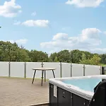 Beautiful In With Wifi Holiday home *
